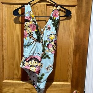 Agua Bendita swim suit NWT Large one piece